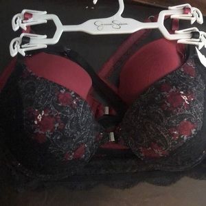 2 Jessica Simpson Bras 34C NWT